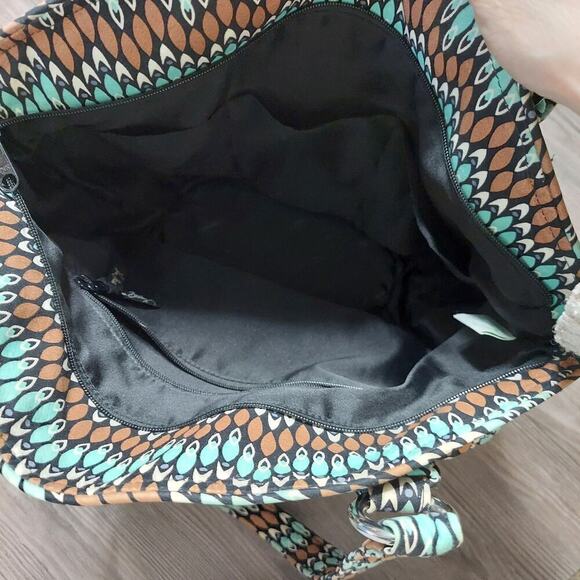 Vera Bradley (Retired) Sierra Stream Double Strap Large Quilted Shoulder Bag - Picture 4 of 10